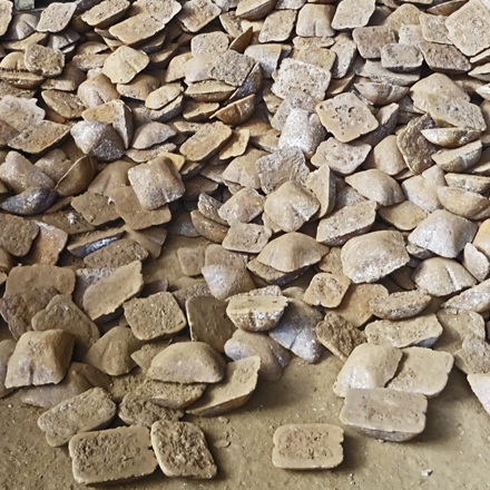 Lingots fonte hématite.jpg